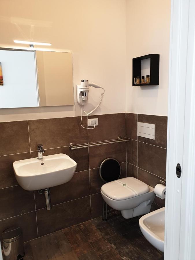Beautiful Dream Hotel La Spezia Bagian luar foto